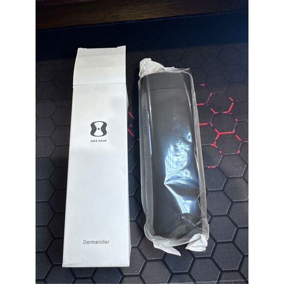 One Skin OS-01 HAIR Dermaroller - Picture 3 of 7